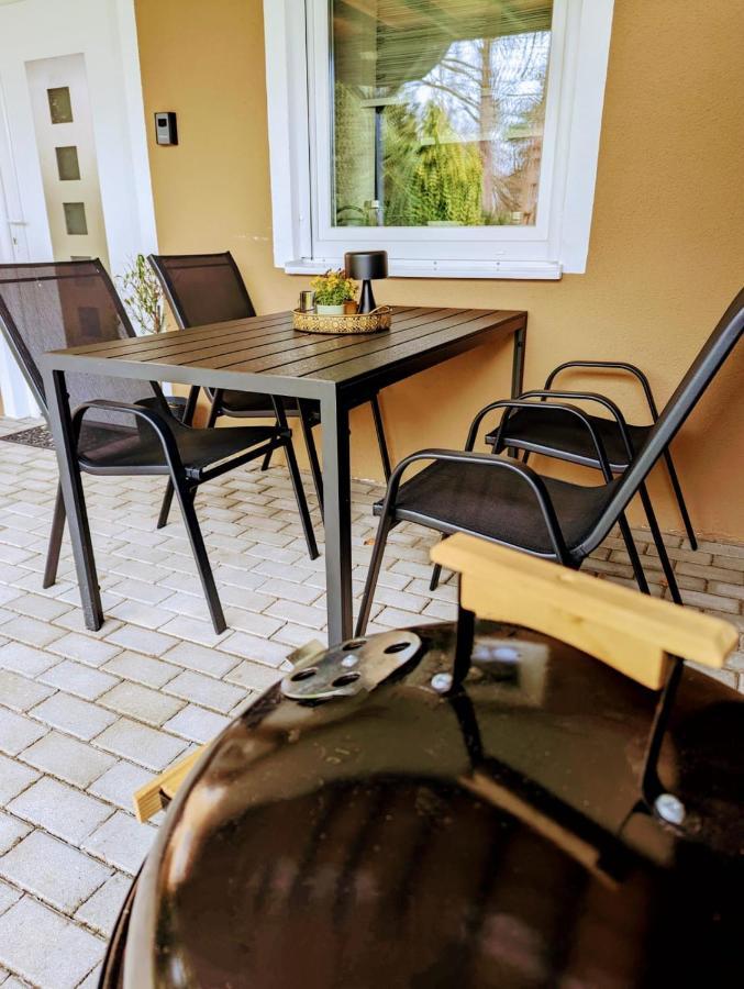 Ferienwohnung Jobst - Ruhig Mit Blick Ins Gruene Nittenau Exterior photo